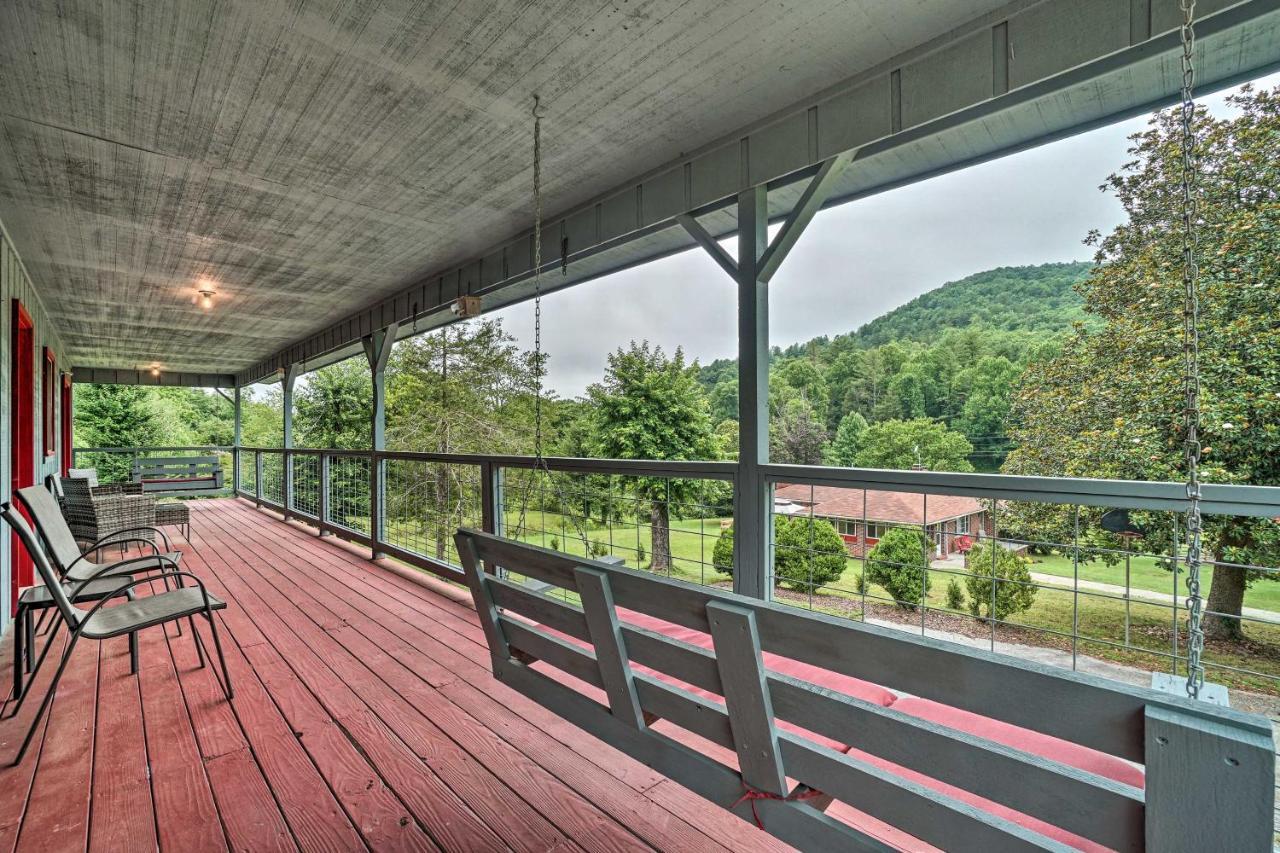 Trinity Oaks Escape With Hot Tub And Fire Pit Villa Clayton Exterior photo