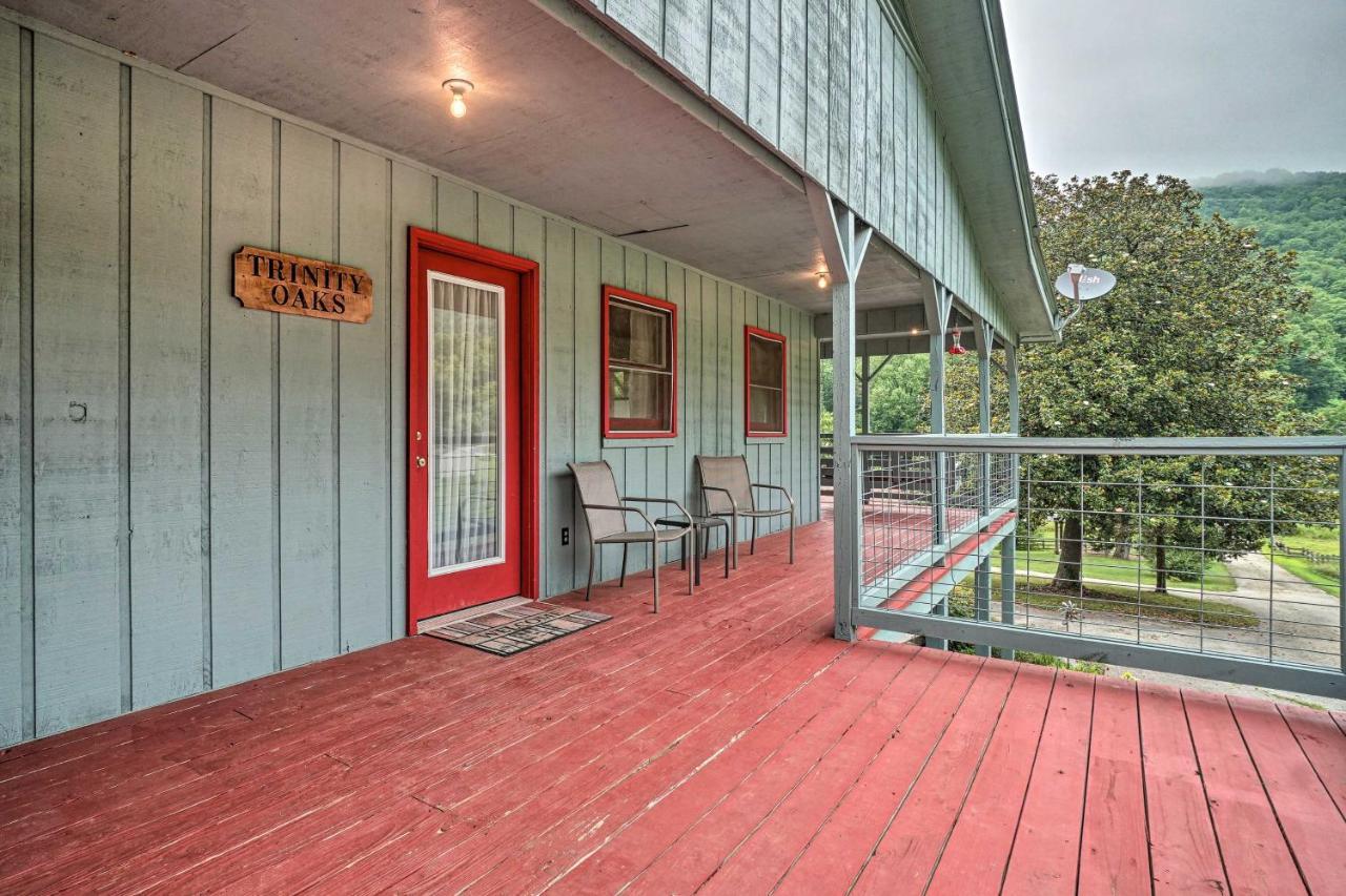 Trinity Oaks Escape With Hot Tub And Fire Pit Villa Clayton Exterior photo